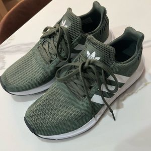 Adidas Swift Running Shoe Hunter Green Brand New Size 8